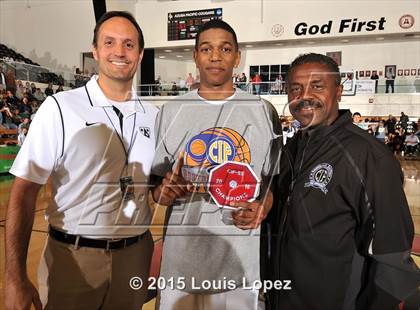 Thumbnail 2 in Mission Prep vs. Crespi (CIF SS 4AA Final) photogallery.