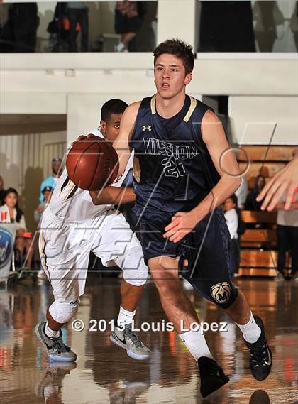 Thumbnail 1 in Mission Prep vs. Crespi (CIF SS 4AA Final) photogallery.