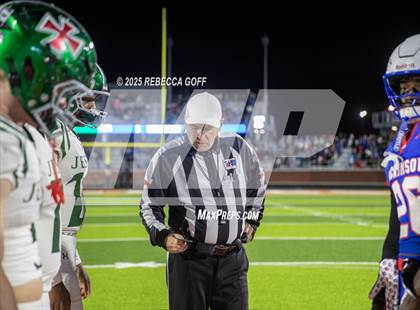 Thumbnail 1 in Dickinson vs. Strake Jesuit (UIL Football 6A D1 Regional) photogallery.