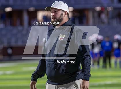 Thumbnail 3 in Dickinson vs. Strake Jesuit (UIL Football 6A D1 Regional) photogallery.