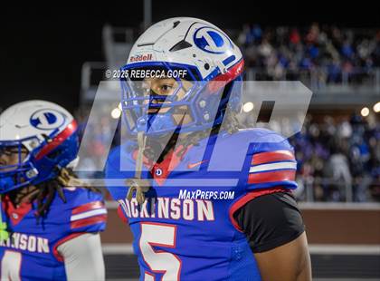 Thumbnail 3 in Dickinson vs. Strake Jesuit (UIL Football 6A D1 Regional) photogallery.