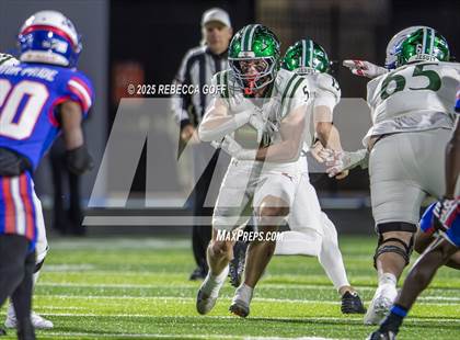 Thumbnail 1 in Dickinson vs. Strake Jesuit (UIL Football 6A D1 Regional) photogallery.