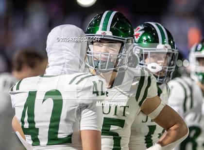 Thumbnail 2 in Dickinson vs. Strake Jesuit (UIL Football 6A D1 Regional) photogallery.