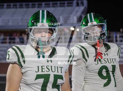Thumbnail 2 in Dickinson vs. Strake Jesuit (UIL Football 6A D1 Regional) photogallery.
