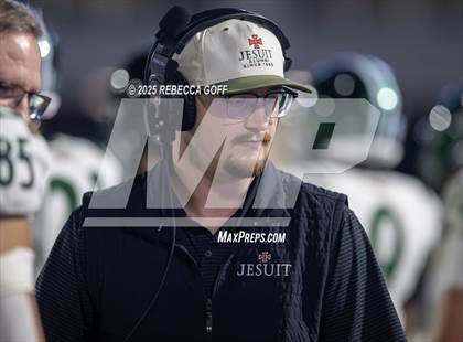 Thumbnail 1 in Dickinson vs. Strake Jesuit (UIL Football 6A D1 Regional) photogallery.
