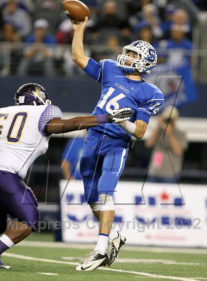 Thumbnail 1 in Mart vs. Stamford (UIL 1A Division 1 Final) photogallery.