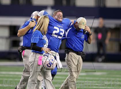 Thumbnail 1 in Mart vs. Stamford (UIL 1A Division 1 Final) photogallery.