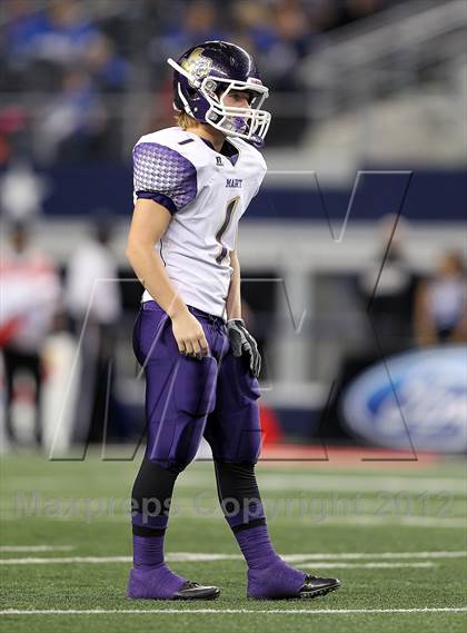 Thumbnail 3 in Mart vs. Stamford (UIL 1A Division 1 Final) photogallery.