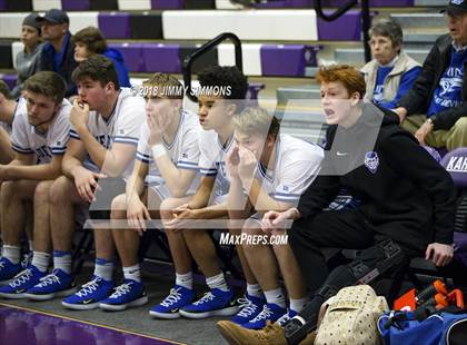 Thumbnail 1 in Quincy vs. Belleville East photogallery.