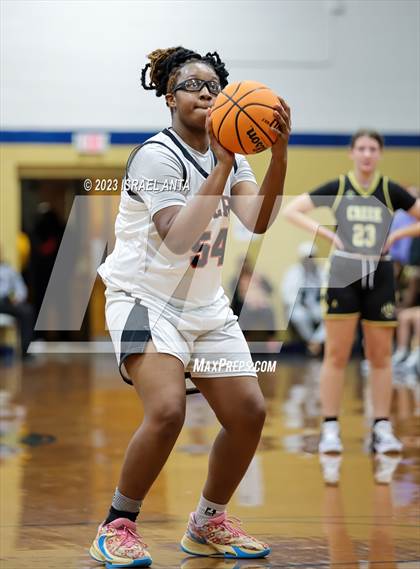 Thumbnail 2 in Gray's Creek vs. South View (2023 Cumberland County Schools Holiday Classic Tournament) photogallery.