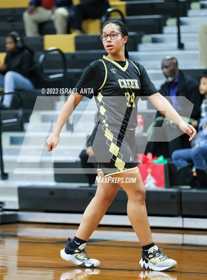 Thumbnail 1 in Gray's Creek vs. South View (2023 Cumberland County Schools Holiday Classic Tournament) photogallery.