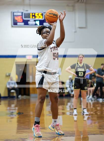 Thumbnail 3 in Gray's Creek vs. South View (2023 Cumberland County Schools Holiday Classic Tournament) photogallery.