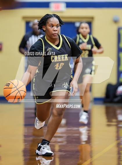 Thumbnail 3 in Gray's Creek vs. South View (2023 Cumberland County Schools Holiday Classic Tournament) photogallery.
