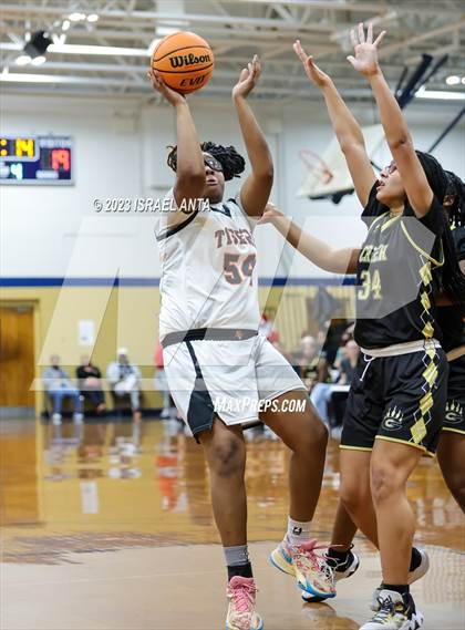 Thumbnail 3 in Gray's Creek vs. South View (2023 Cumberland County Schools Holiday Classic Tournament) photogallery.