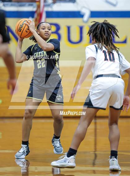 Thumbnail 3 in Gray's Creek vs. South View (2023 Cumberland County Schools Holiday Classic Tournament) photogallery.