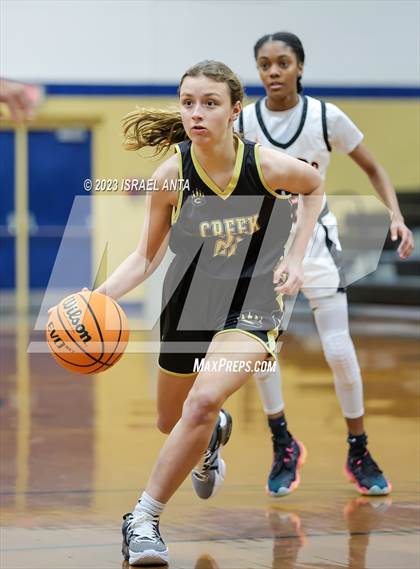 Thumbnail 2 in Gray's Creek vs. South View (2023 Cumberland County Schools Holiday Classic Tournament) photogallery.