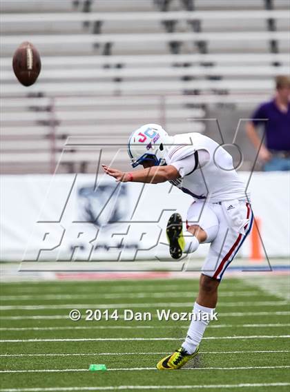 Thumbnail 2 in Lufkin vs. Curtis (Battle on the Border) photogallery.