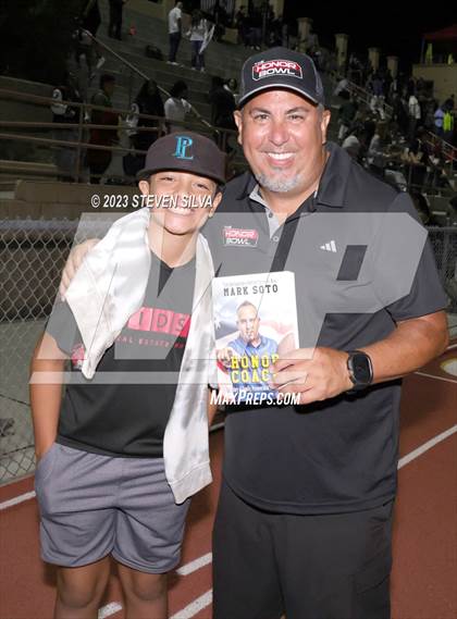 Thumbnail 1 in Centennial vs. Punahou (Honor Bowl) photogallery.