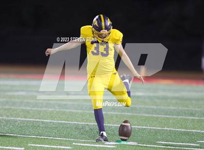 Thumbnail 2 in Centennial vs. Punahou (Honor Bowl) photogallery.