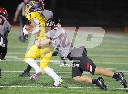 Thumbnail 1 in Centennial vs. Punahou (Honor Bowl) photogallery.