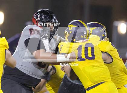 Thumbnail 2 in Centennial vs. Punahou (Honor Bowl) photogallery.