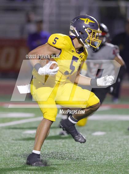 Thumbnail 2 in Centennial vs. Punahou (Honor Bowl) photogallery.