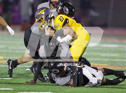 Thumbnail 3 in Centennial vs. Punahou (Honor Bowl) photogallery.