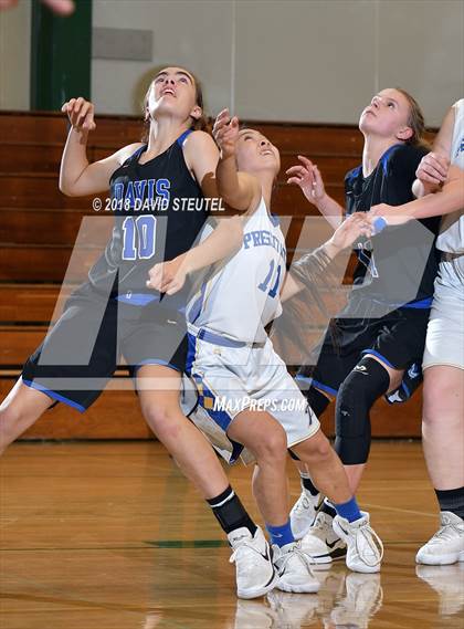 Thumbnail 3 in Davis vs. Presentation (St. Mary's Stockton MLK Showcase) photogallery.