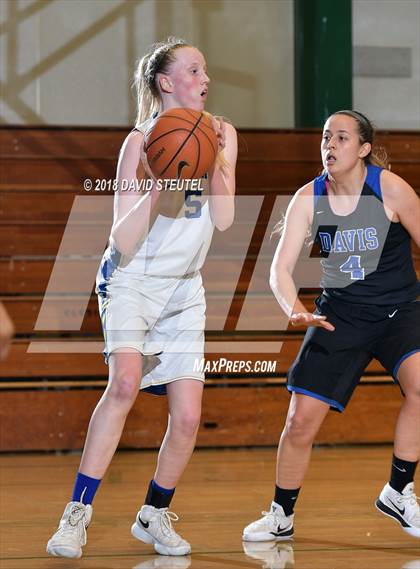 Thumbnail 2 in Davis vs. Presentation (St. Mary's Stockton MLK Showcase) photogallery.