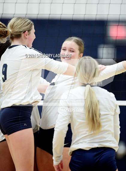 Thumbnail 2 in Southlake Carroll vs Keller photogallery.