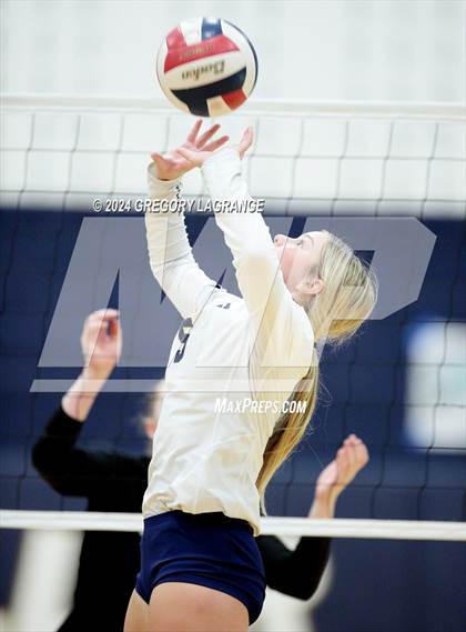 Thumbnail 1 in Southlake Carroll vs Keller photogallery.