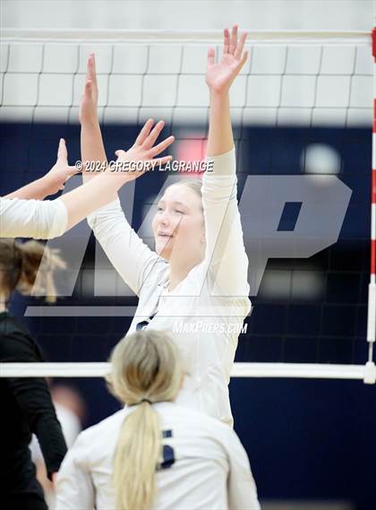 Thumbnail 1 in Southlake Carroll vs Keller photogallery.