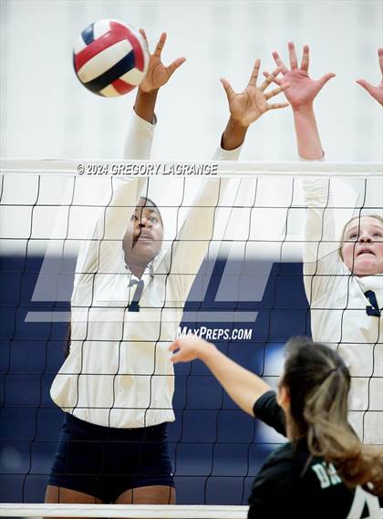 Thumbnail 1 in Southlake Carroll vs Keller photogallery.