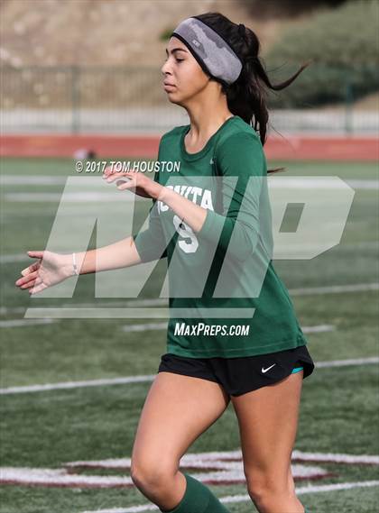 Thumbnail 3 in Claremont vs. Bonita (Claremont Tournament) photogallery.