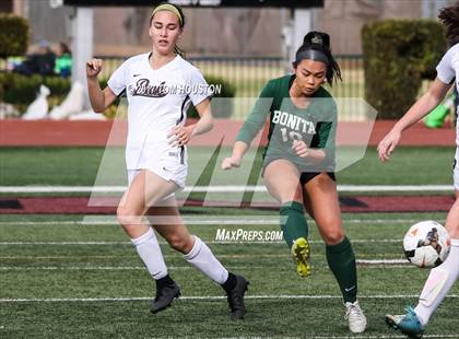 Thumbnail 2 in Claremont vs. Bonita (Claremont Tournament) photogallery.