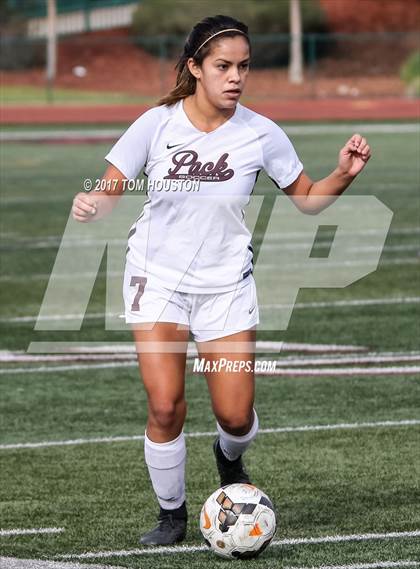 Thumbnail 2 in Claremont vs. Bonita (Claremont Tournament) photogallery.