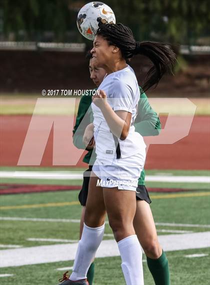 Thumbnail 2 in Claremont vs. Bonita (Claremont Tournament) photogallery.