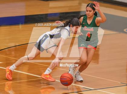 Thumbnail 3 in Vela vs. Harlingen South (UIL 5A Region IV D1 BI-District Basketball) photogallery.