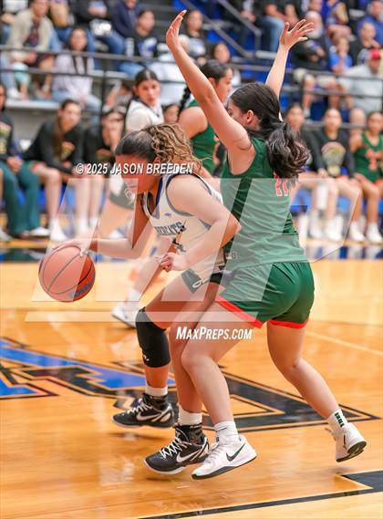 Thumbnail 2 in Vela vs. Harlingen South (UIL 5A Region IV D1 BI-District Basketball) photogallery.