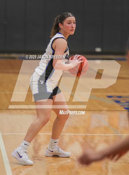 Thumbnail 2 in Vela vs. Harlingen South (UIL 5A Region IV D1 BI-District Basketball) photogallery.