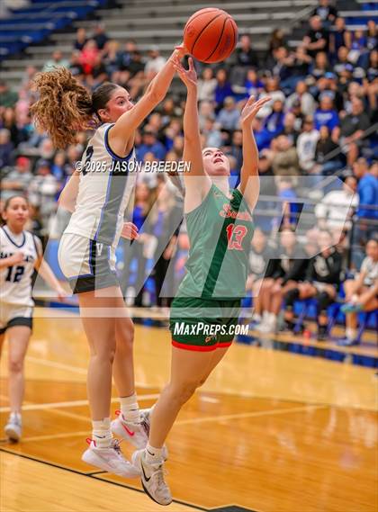 Thumbnail 2 in Vela vs. Harlingen South (UIL 5A Region IV D1 BI-District Basketball) photogallery.