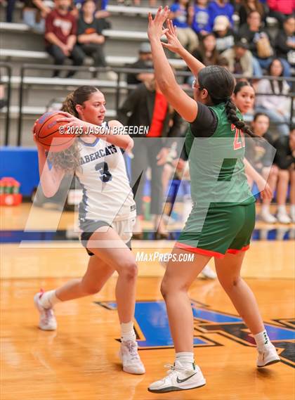 Thumbnail 3 in Vela vs. Harlingen South (UIL 5A Region IV D1 BI-District Basketball) photogallery.