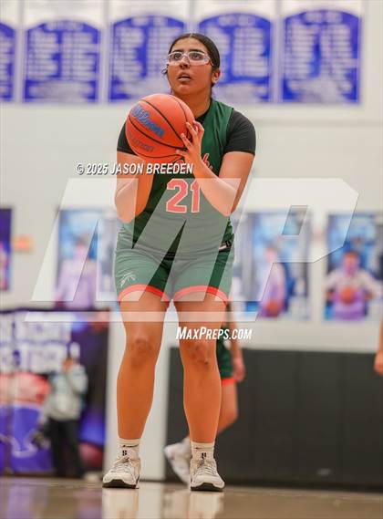 Thumbnail 1 in Vela vs. Harlingen South (UIL 5A Region IV D1 BI-District Basketball) photogallery.