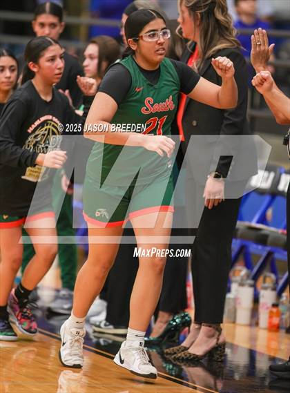 Thumbnail 3 in Vela vs. Harlingen South (UIL 5A Region IV D1 BI-District Basketball) photogallery.