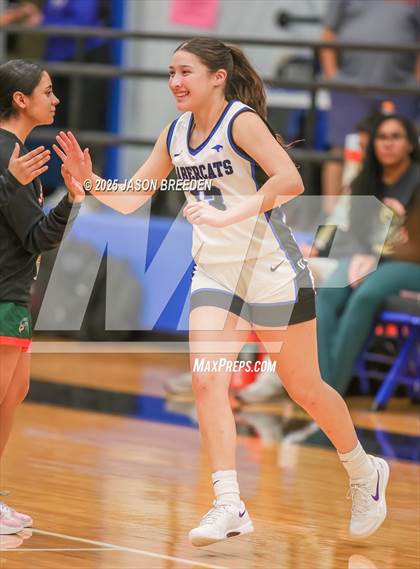 Thumbnail 3 in Vela vs. Harlingen South (UIL 5A Region IV D1 BI-District Basketball) photogallery.