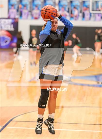 Thumbnail 1 in Vela vs. Harlingen South (UIL 5A Region IV D1 BI-District Basketball) photogallery.