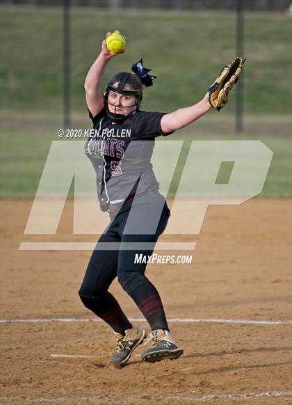 Thumbnail 2 in Warren County vs. Madison County photogallery.