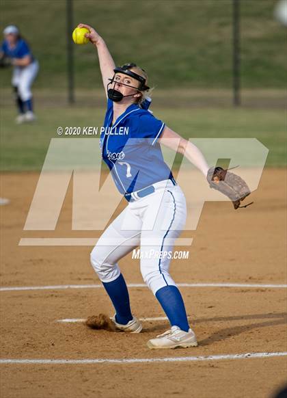 Thumbnail 1 in Warren County vs. Madison County photogallery.