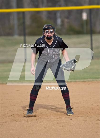 Thumbnail 2 in Warren County vs. Madison County photogallery.