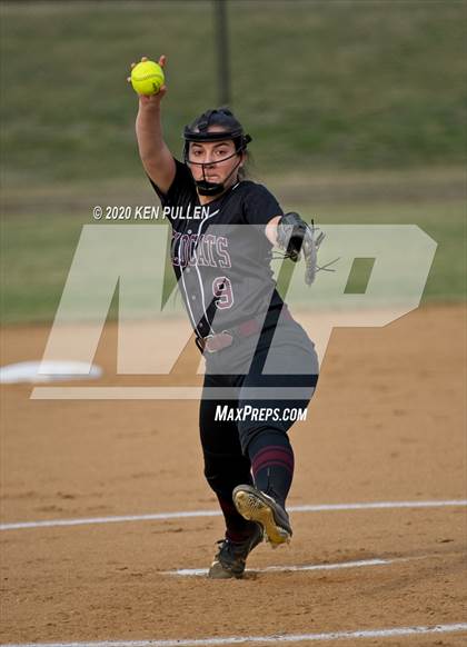 Thumbnail 1 in Warren County vs. Madison County photogallery.